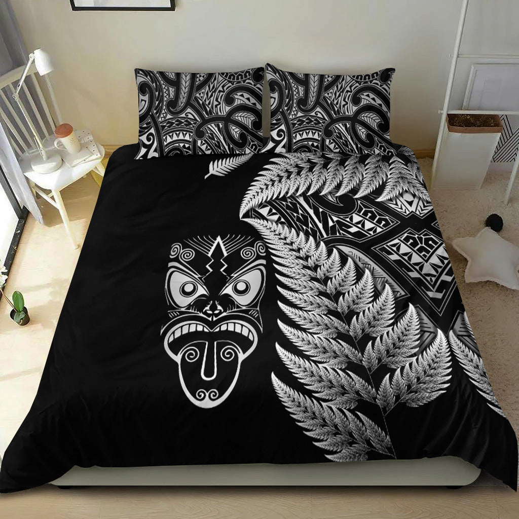 new-zealand-haka-rugby-maori-bedding-set-silver-fern-vibes-black