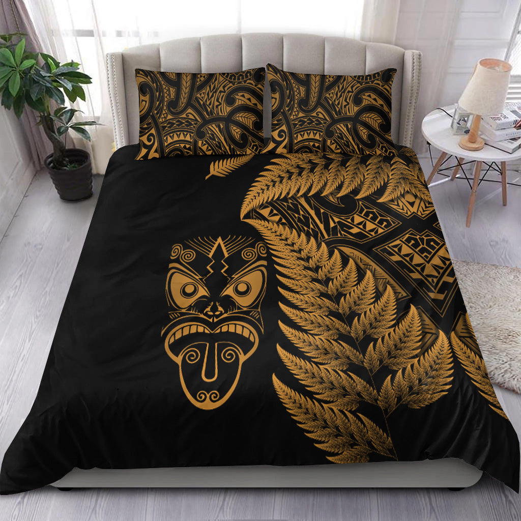 new-zealand-haka-rugby-maori-bedding-set-silver-fern-vibes-gold