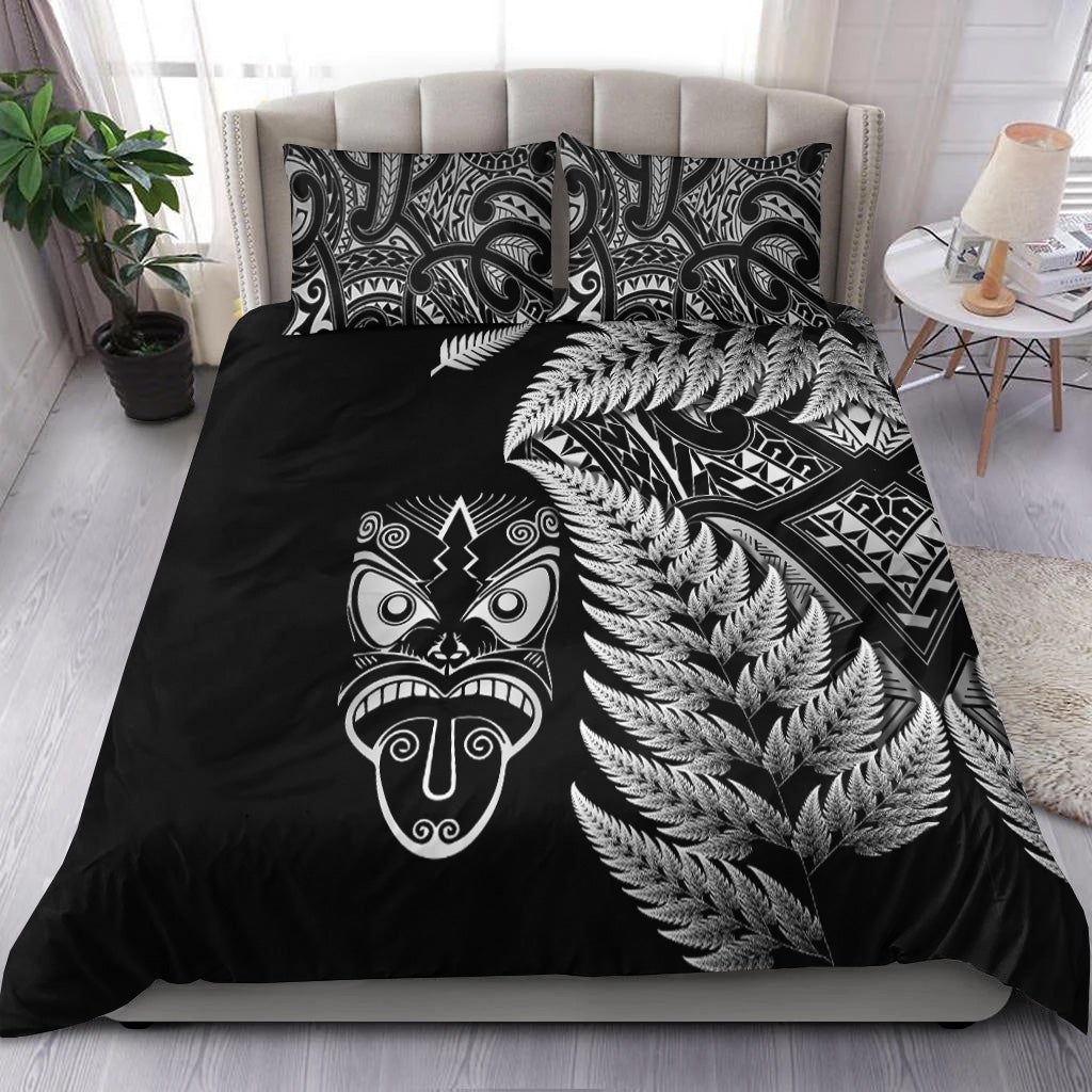 new-zealand-haka-rugby-maori-bedding-set-silver-fern-vibes-black