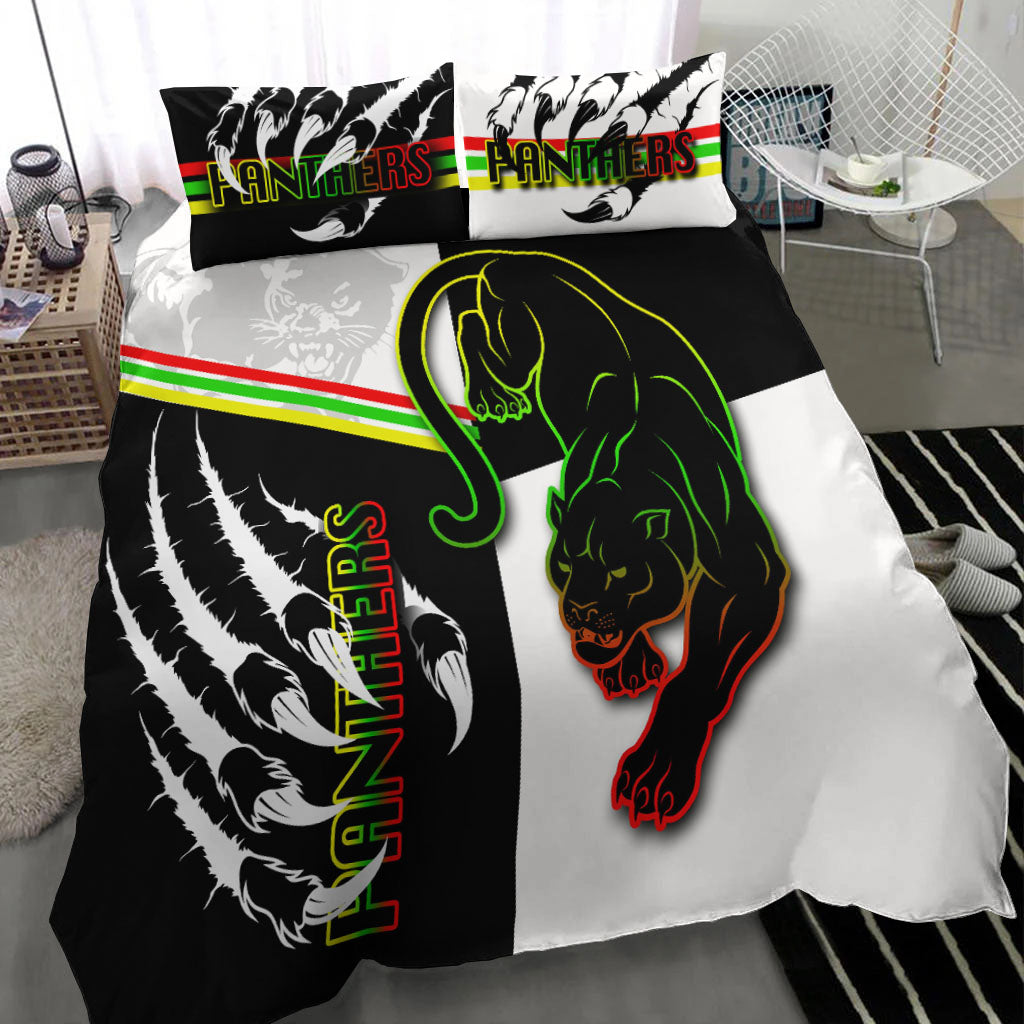 panthers-bedding-set-claws-half-black-white-style