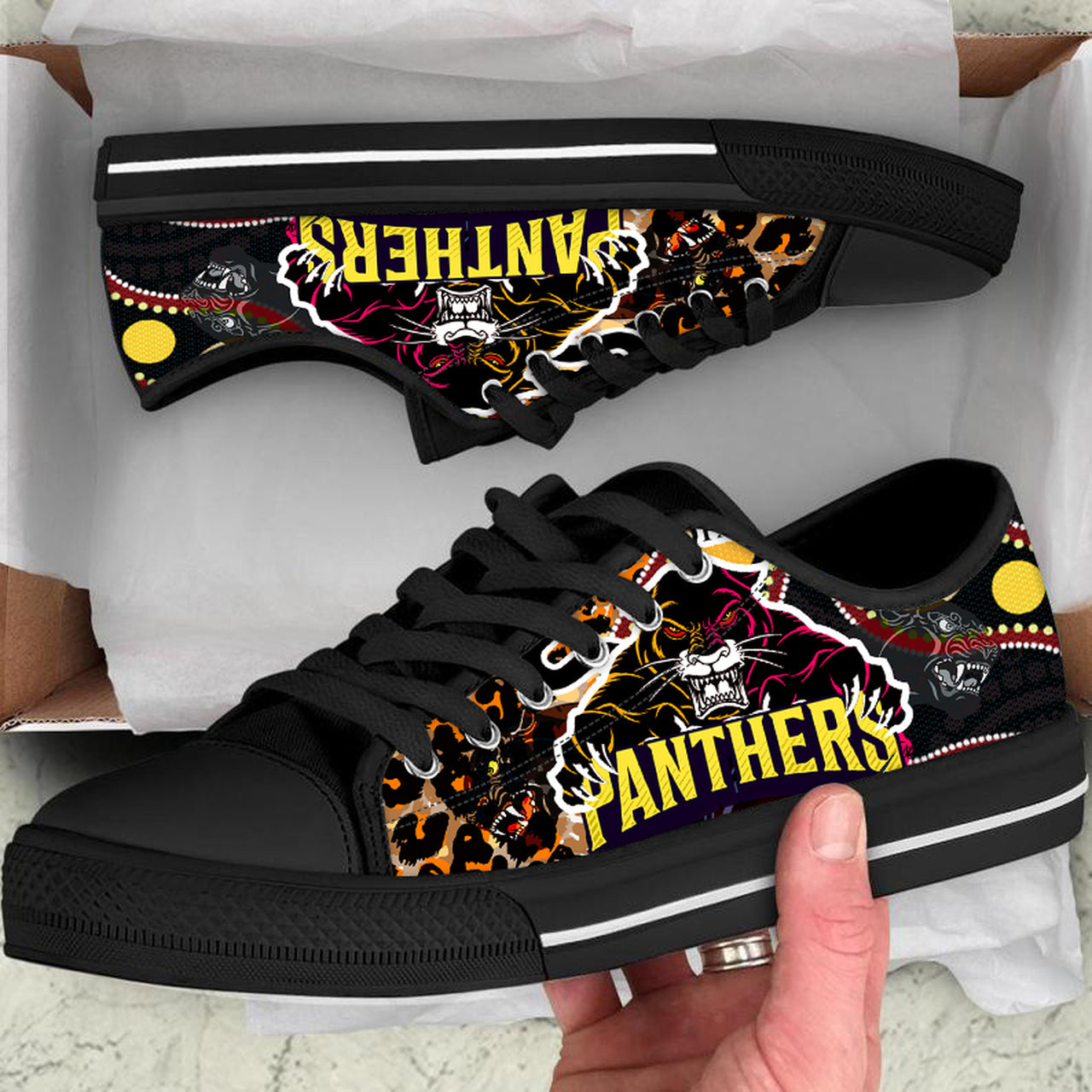 panthers-rugby-league-football-club-low-top-shoes-the-indigenous-wild-black-panthers-scratch-style