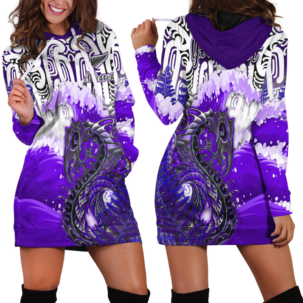 custom-personalised-manaia-maori-hoodie-dress-fern-aotearoa-purple-waves
