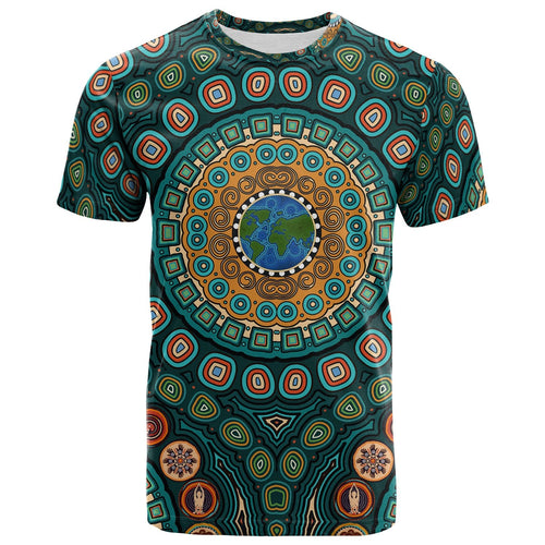 t-shirt-aboriginal-green-dot-painting-with-earth