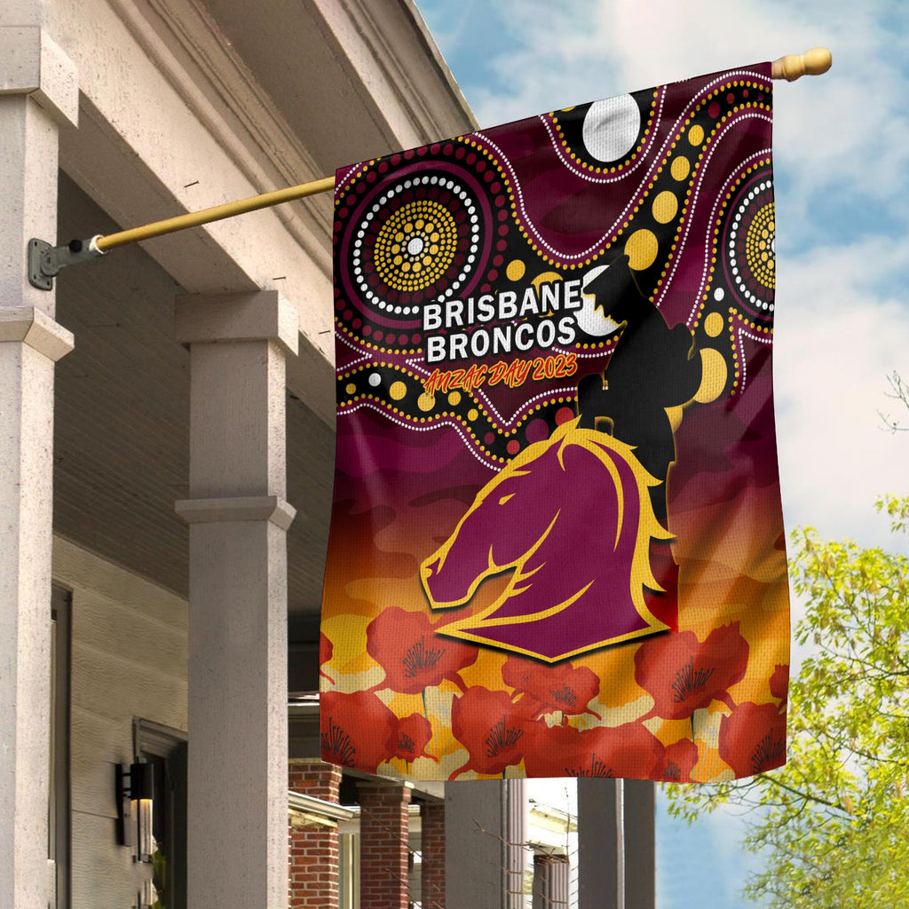 brisbane-broncos-rugby-anzac-2023-flag-aboriginal-mix-poppy-lest-we-forget