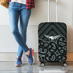 new-zealand-luggage-maori-graphic-tee-patterns-green