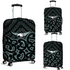 new-zealand-luggage-maori-graphic-tee-patterns-green