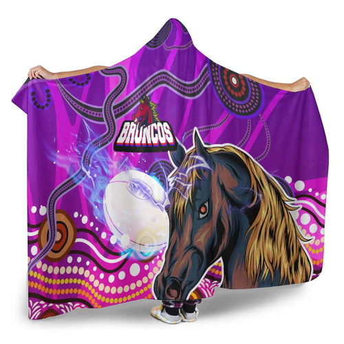 broncos-rugby-hooded-blanket-custom-broncos-horse-rugby-with-aboriginal-low-poly-style-hooded-blanket