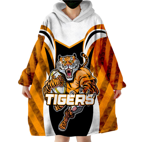tigers-rugby-wearable-blanket-hoodie-vibe