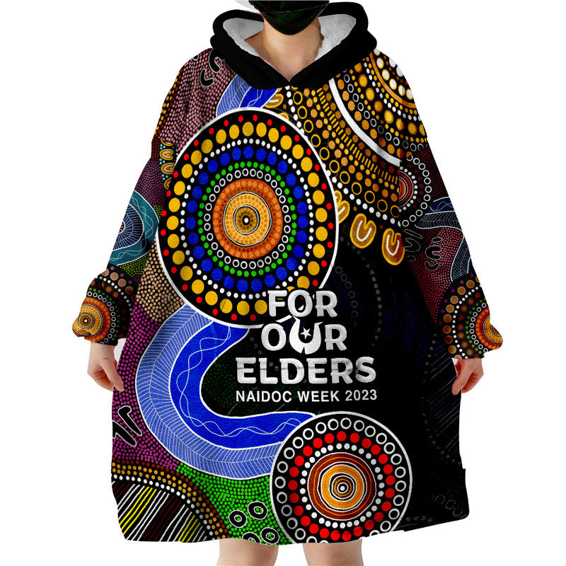 naidoc-week-2023-wearable-blanket-hoodie-top-aboriginal