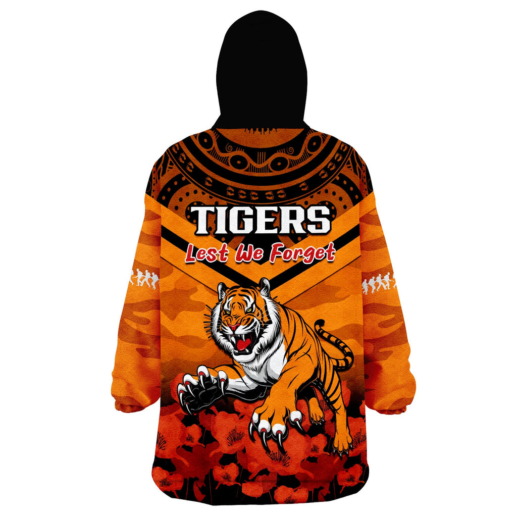 tigers-rugby-anzac-2023-rugby-wearable-blanket-hoodie-camouflage-mix-indigenous