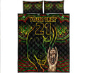 custom-personalised-penrith-panthers-rugby-quilt-bed-set-black-crouching-panther-premiers-2022