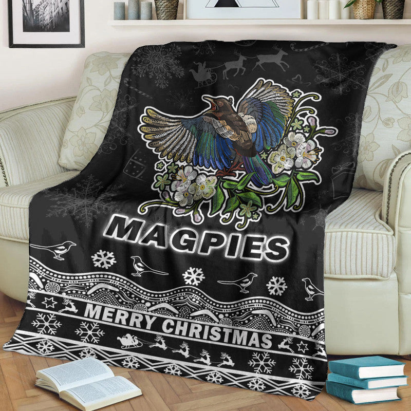 collingwood-pies-unique-winter-season-premium-blanket-magpies-merry-christmas-no1