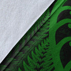 new-zealand-rugby-maori-premium-blanket-silver-fern-koru-vibes-green