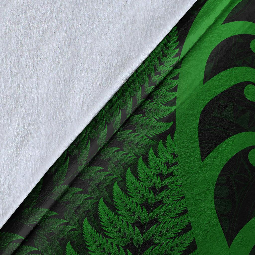 new-zealand-rugby-maori-premium-blanket-silver-fern-koru-vibes-green