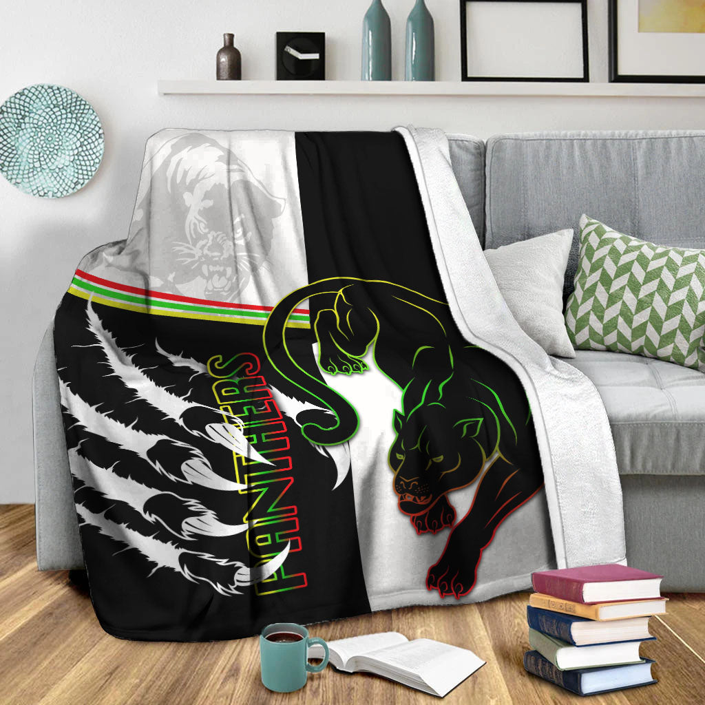 panthers-premium-blanket-claws-half-black-white-style