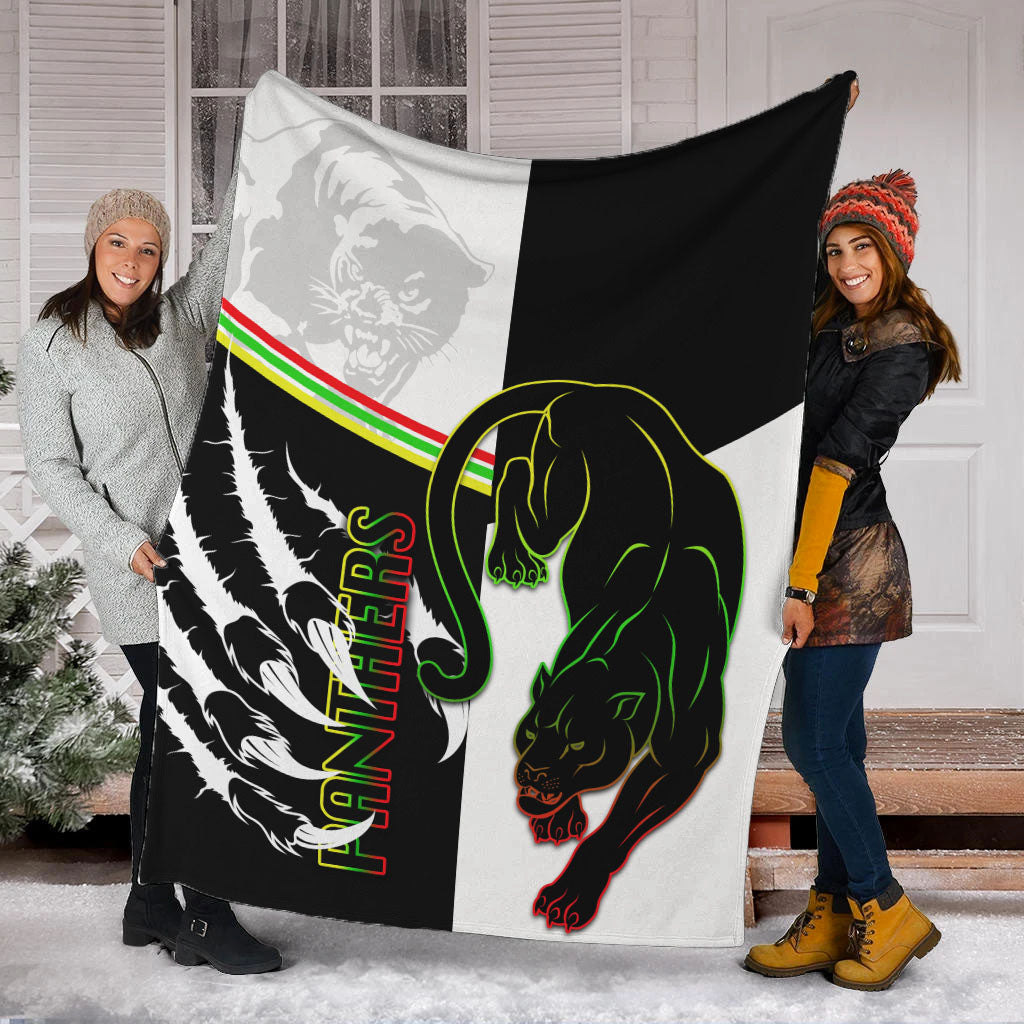 panthers-premium-blanket-claws-half-black-white-style