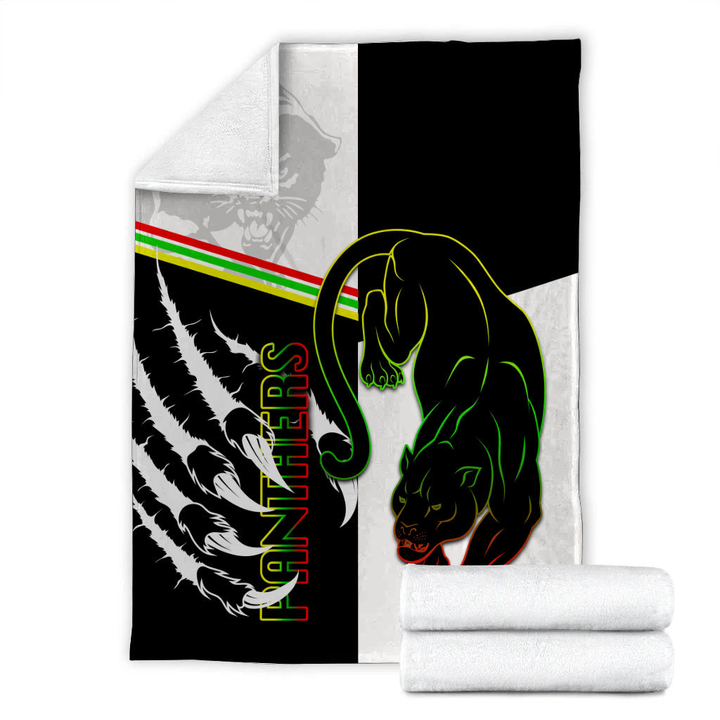 panthers-premium-blanket-claws-half-black-white-style