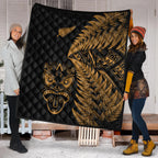 new-zealand-haka-rugby-maori-premium-quilt-silver-fern-vibes-gold