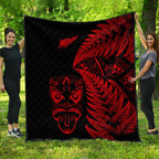 new-zealand-haka-rugby-maori-premium-quilt-silver-fern-vibes-red