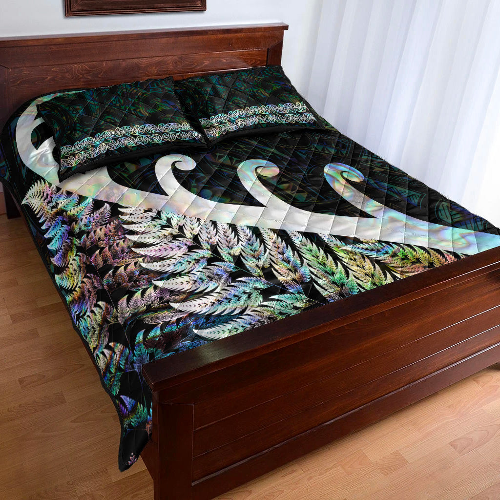 new-zealand-rugby-maori-quilt-bed-set-silver-fern-koru-vibes-paua-shell