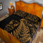 new-zealand-haka-rugby-maori-quilt-bed-set-silver-fern-vibes-gold