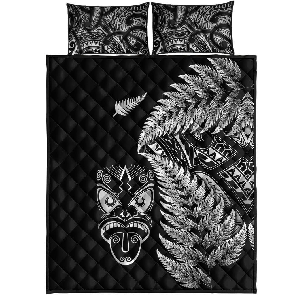 new-zealand-haka-rugby-maori-quilt-bed-set-silver-fern-vibes-black