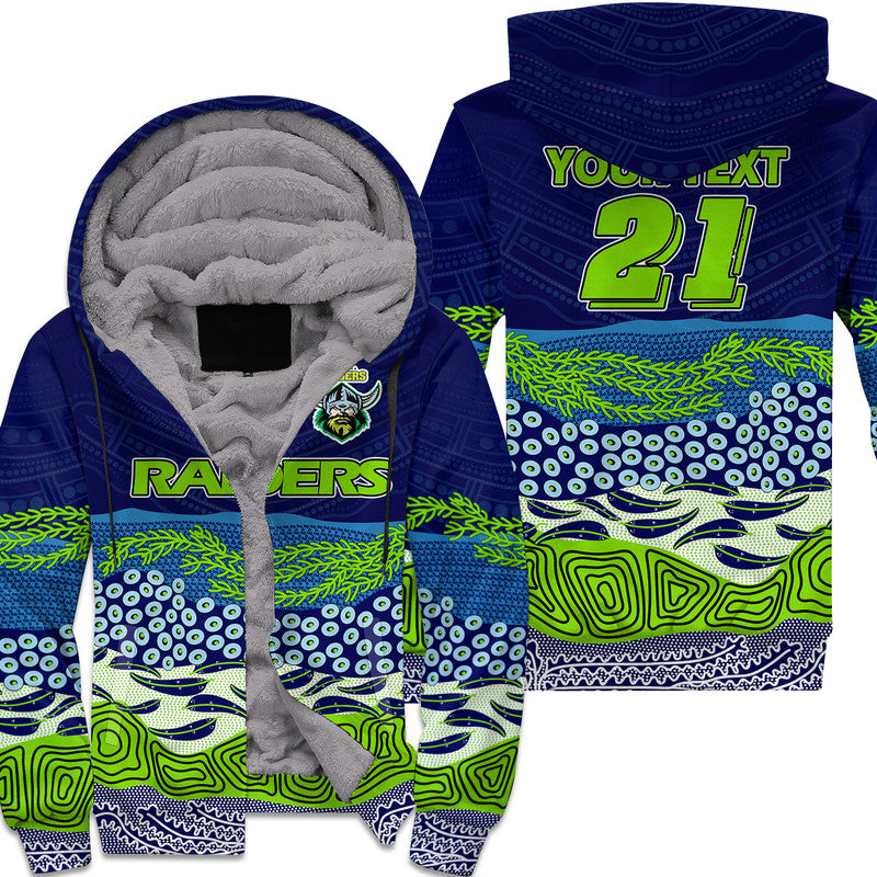 custom-text-and-number-canberra-the-green-machine-raiders-boomerang-indigenous-sherpa-hoodie