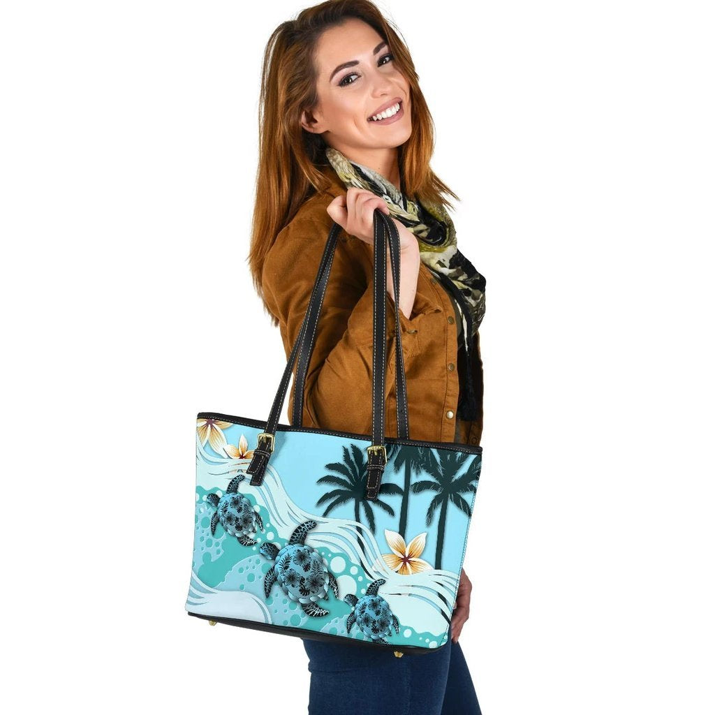 new-zealand-small-leather-tote-blue-turtle-hibiscus