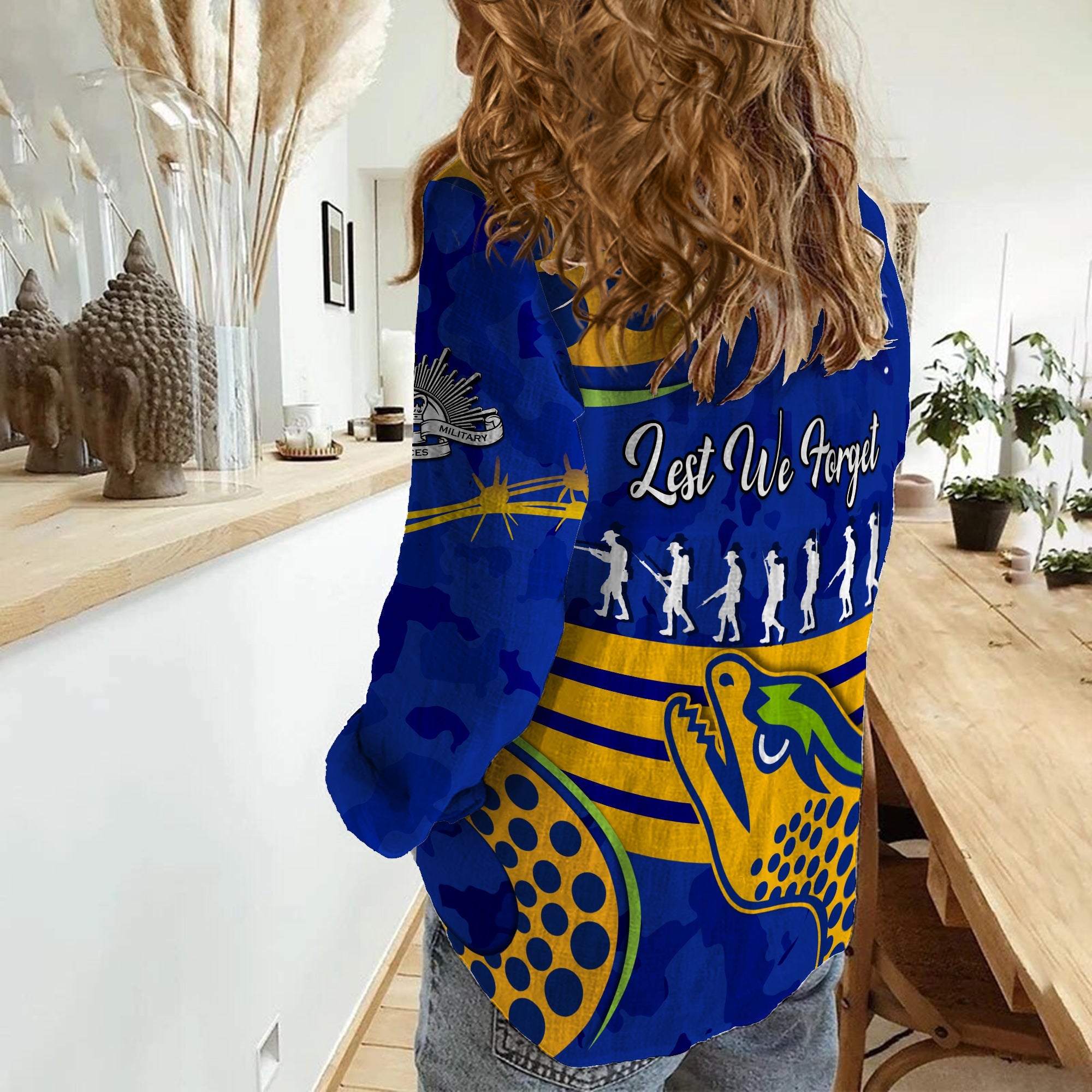 custom-personalised-eels-anzac-2022-women-casual-shirt-lest-we-forget