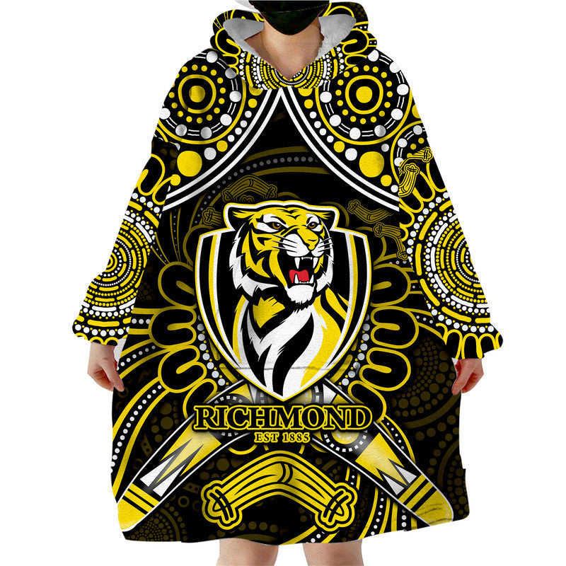richmond-tigers-football-wearable-blanket-hoodie-boomerang-indigenous-dots