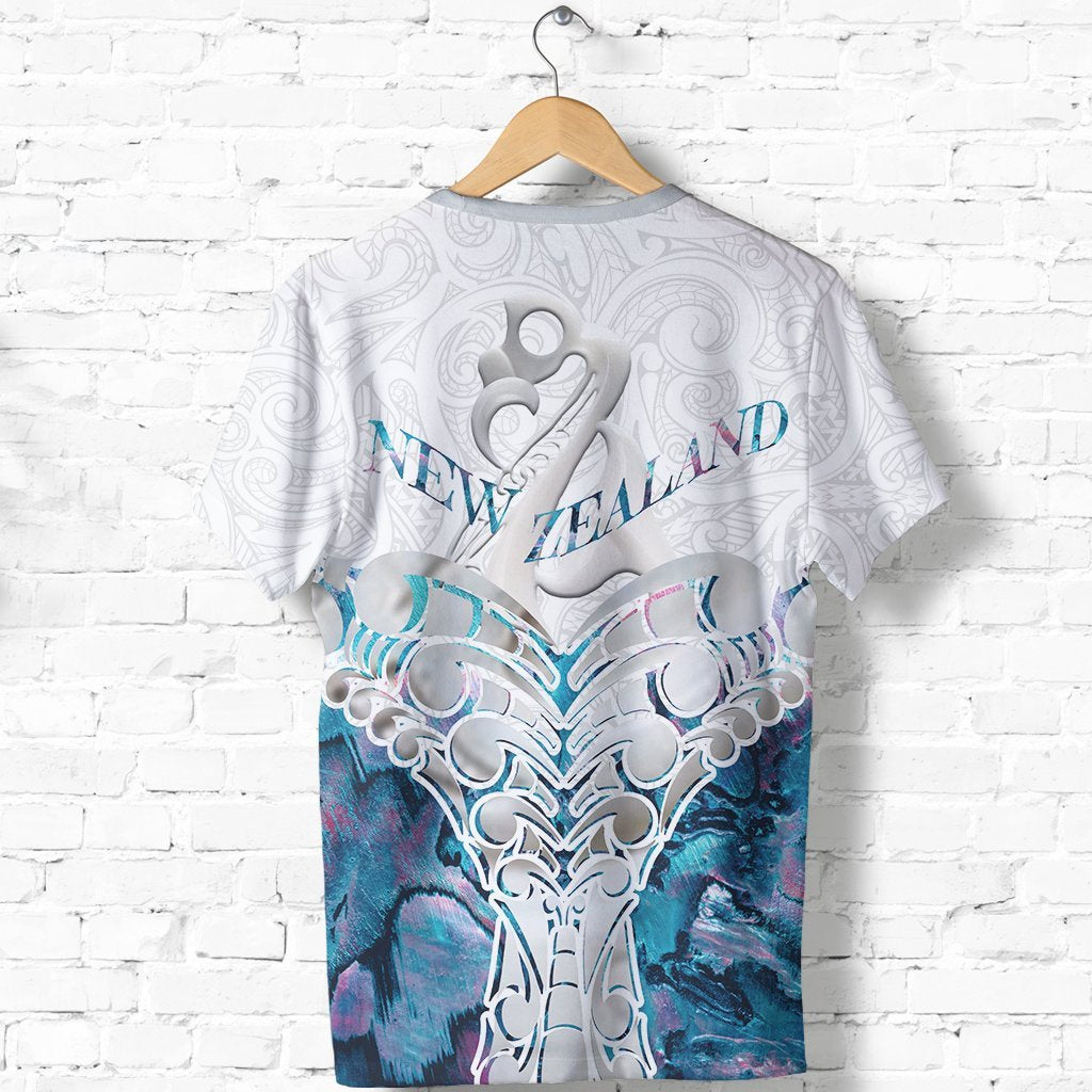 new-zealand-shirt-whale-tail-paua-shell-manaia-t-shirt