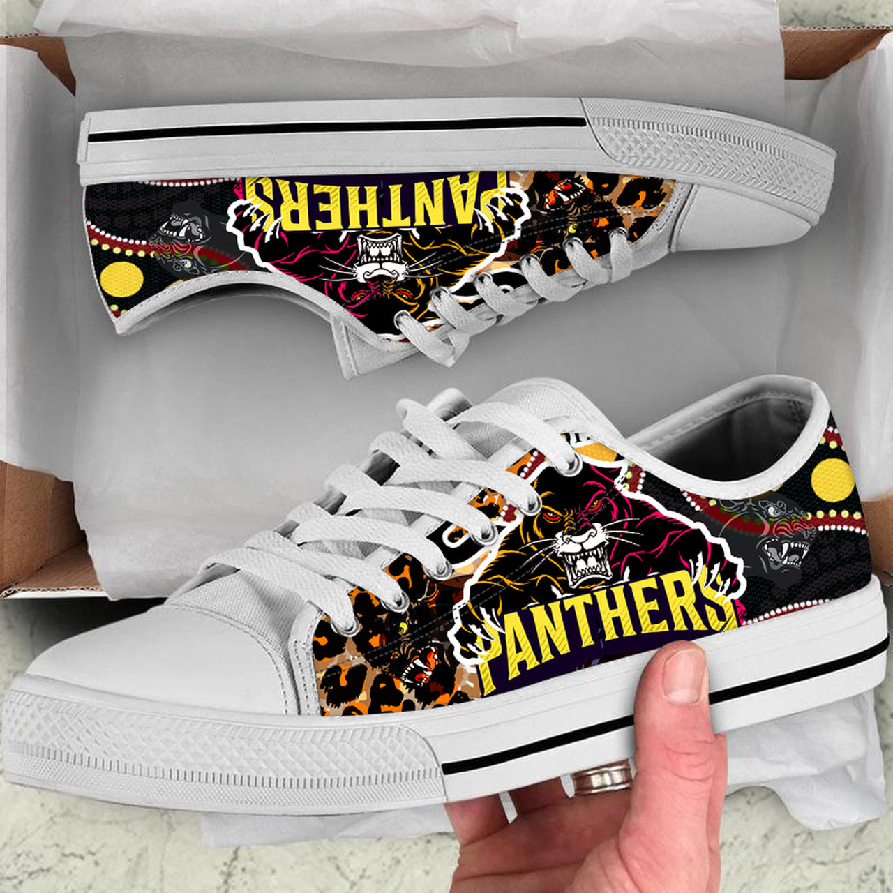 panthers-rugby-league-football-club-low-top-shoes-the-indigenous-wild-black-panthers-scratch-style