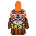 tigers-rugby-snug-hoodie-custom-tiger-rugby-holding-ball-aboriginal-style-pattern-oodie-blanket
