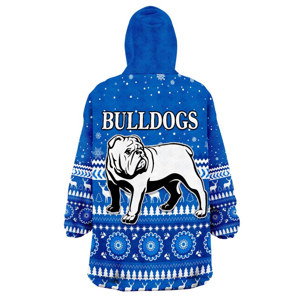 bulldogs-christmas-canterbury-bankstown-wearable-blanket-hoodie