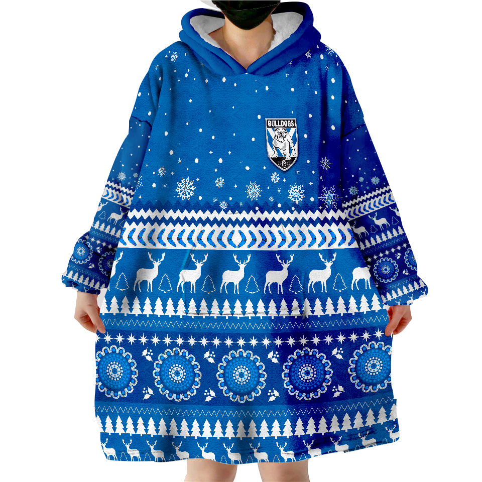 bulldogs-christmas-canterbury-bankstown-wearable-blanket-hoodie