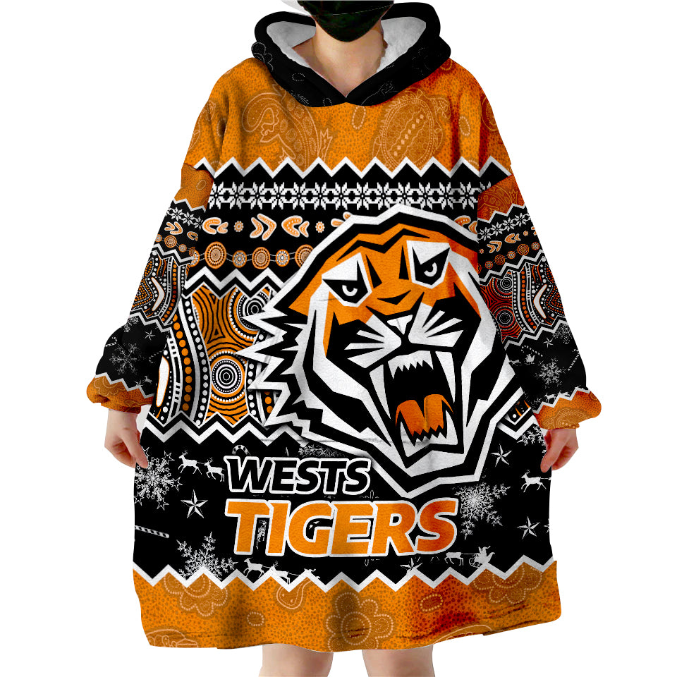 custom-personalised-wests-tigers-aboriginal-christmas-vibe-gold-version-wearable-blanket-hoodie