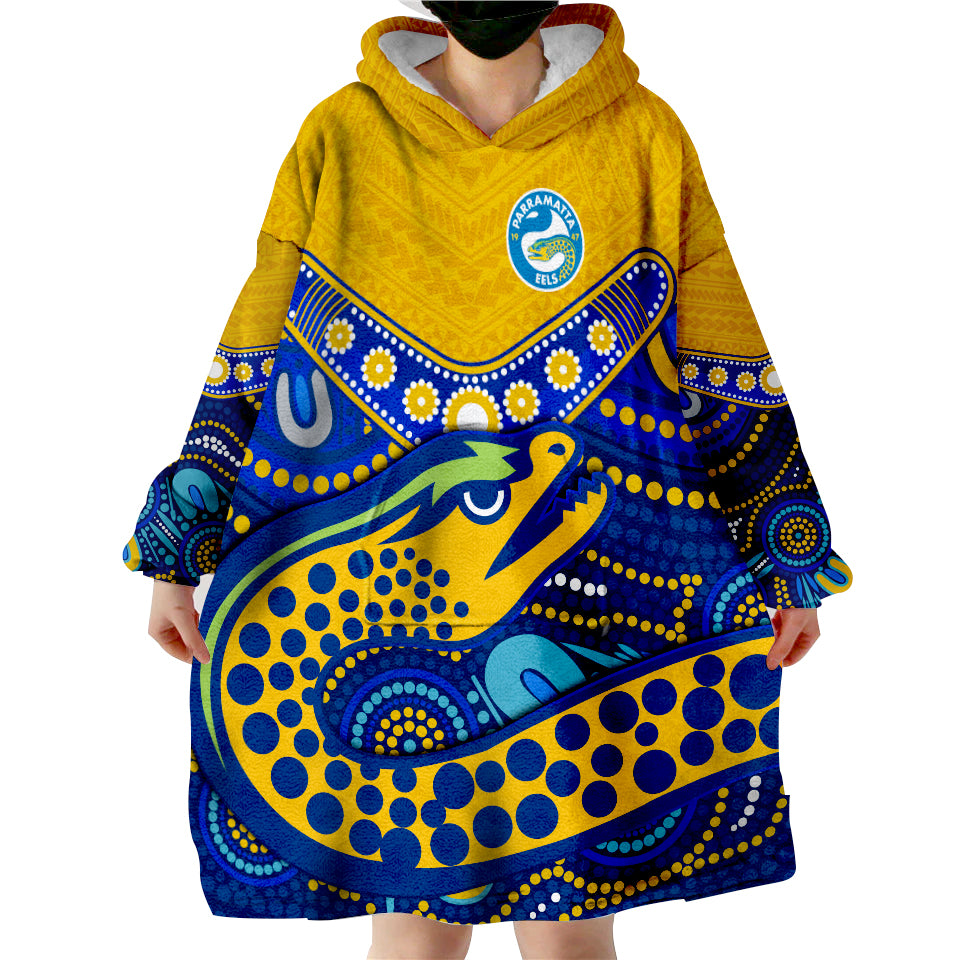 custom-text-and-number-eels-rugby-polynesian-tapa-pattern-premiers-wearable-blanket-hoodie