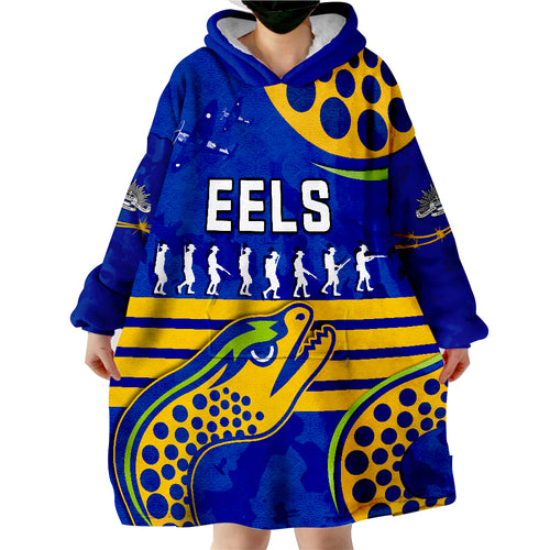 eels-anzac-2022-lest-we-forget-wearable-blanket-hoodie