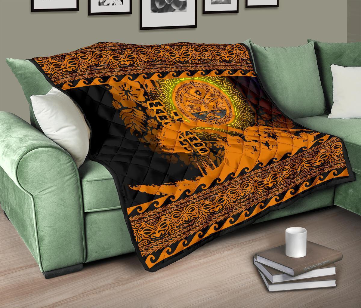 marshall-island-quilt-wave-gold-design
