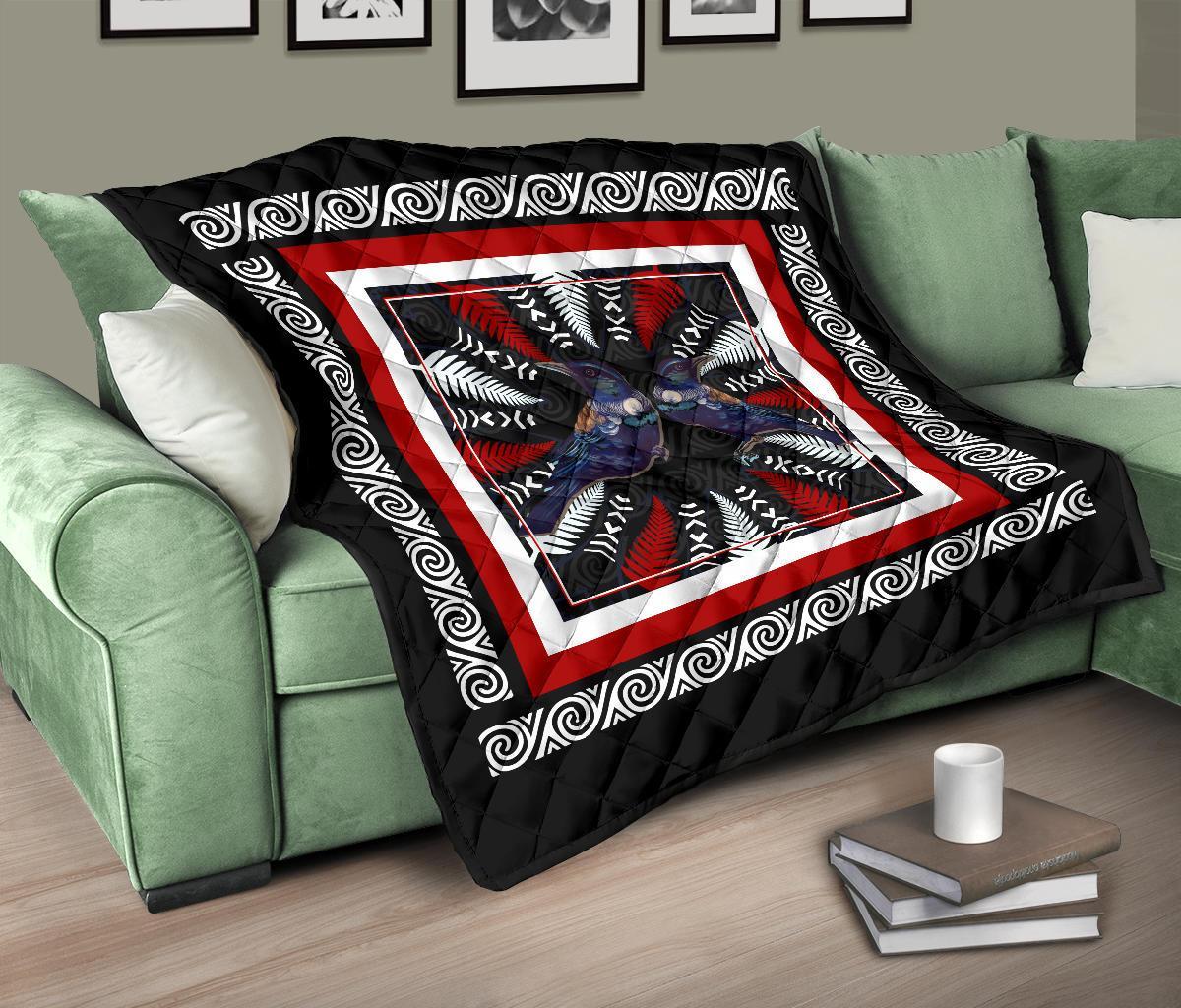 tui-silver-fern-art-2-quilt