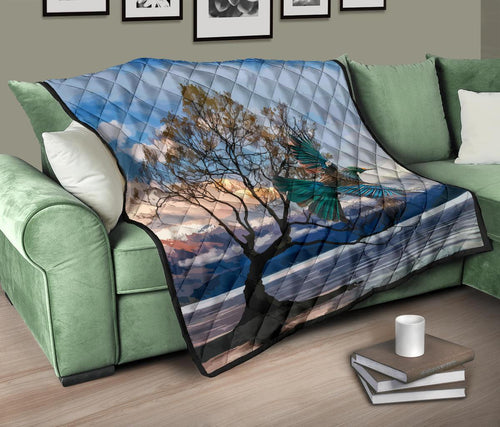 tui-in-wanaka-lake-quilt