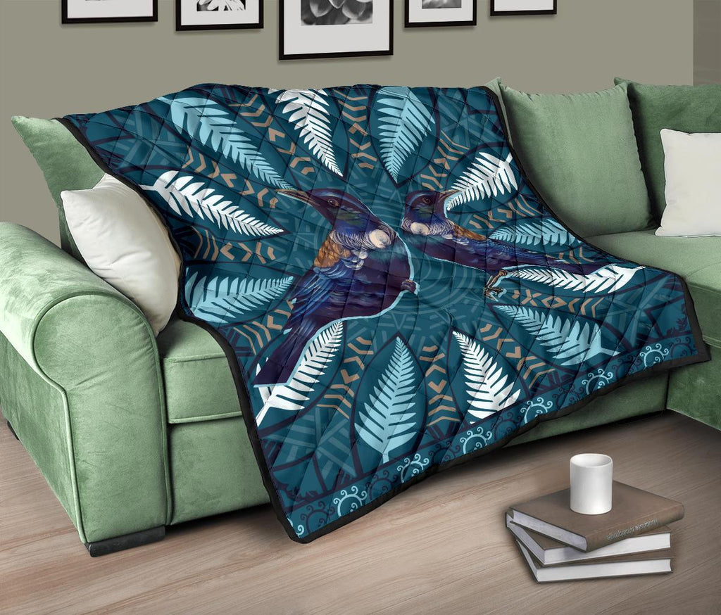 tui-silver-fern-art-quilt