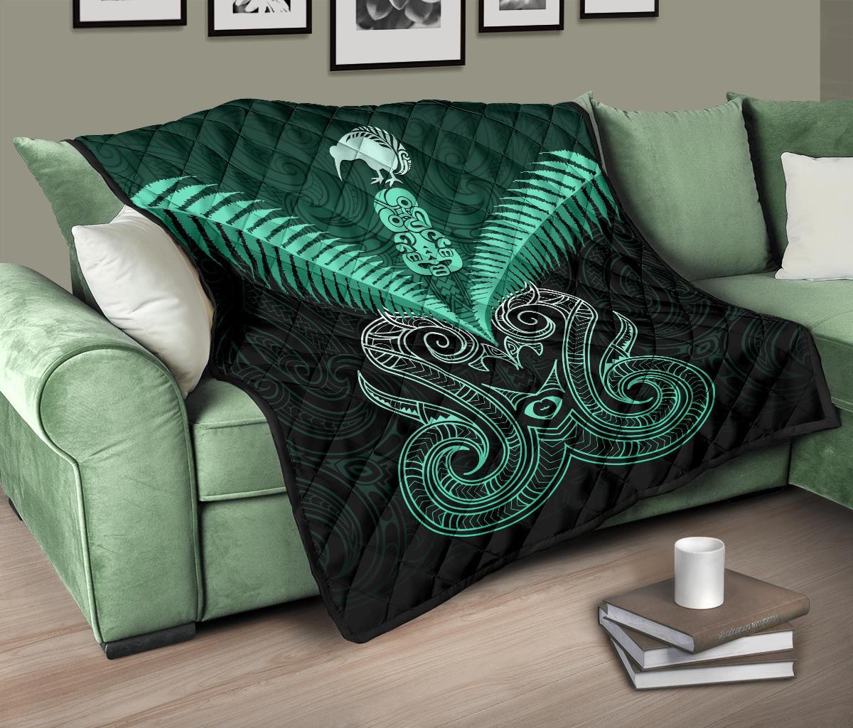 maori-manaia-new-zealand-premium-quilt-turquoise