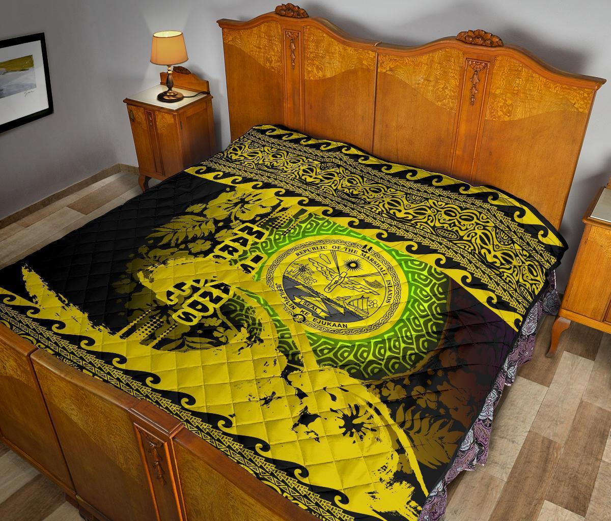 marshall-island-quilt-wave-yellow-design