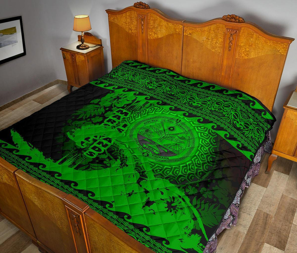 marshall-island-quilt-wave-green-design
