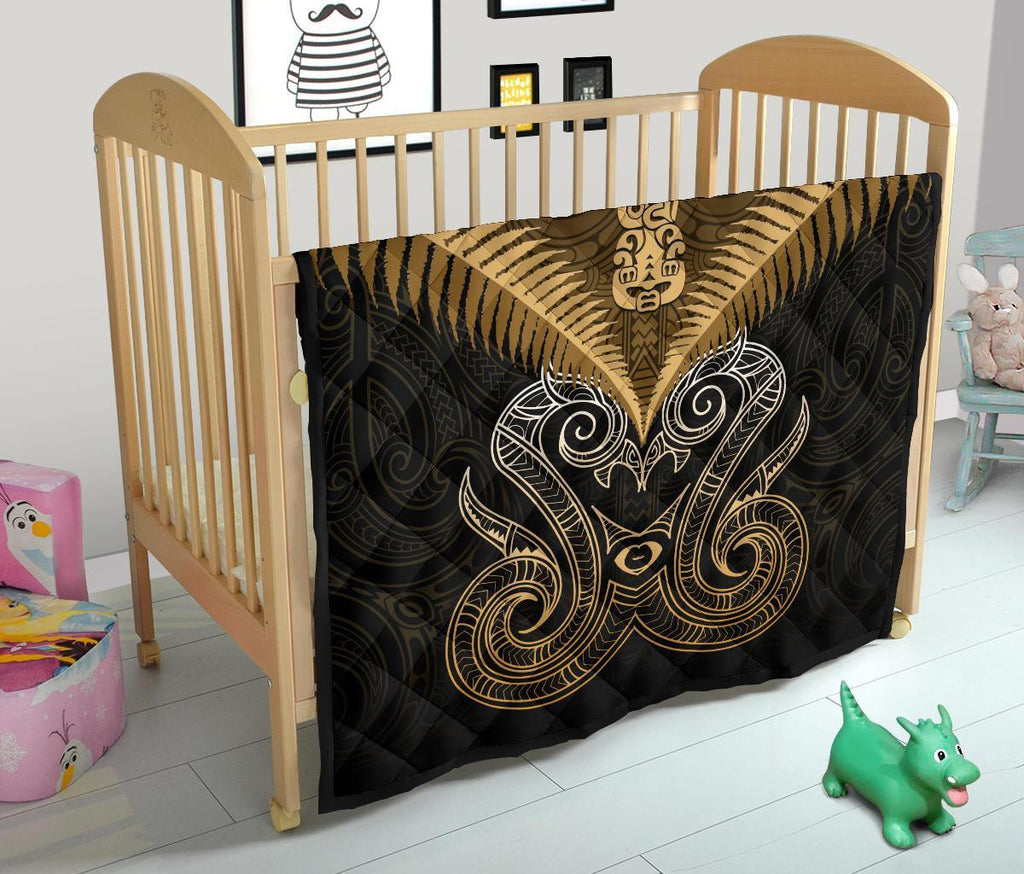 maori-manaia-new-zealand-premium-quilt-gold