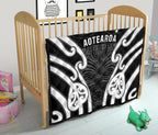 aotearoa-premium-quilt-maori-moko-black-white