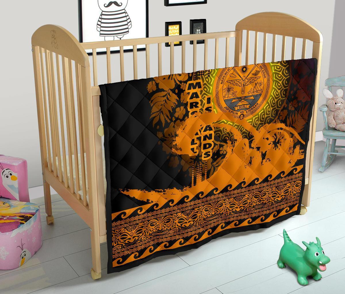 marshall-island-quilt-wave-gold-design