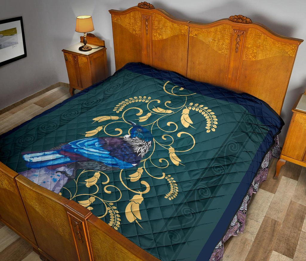 tui-bird-with-kowhai-quilt