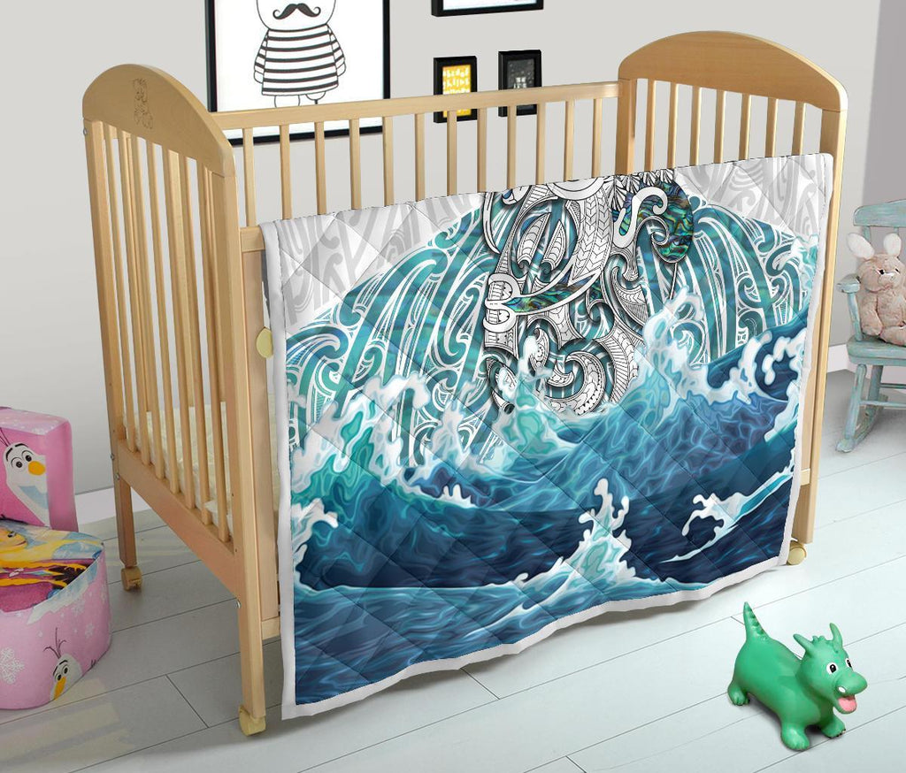 maori-manaia-the-blue-sea-premium-quilt-white